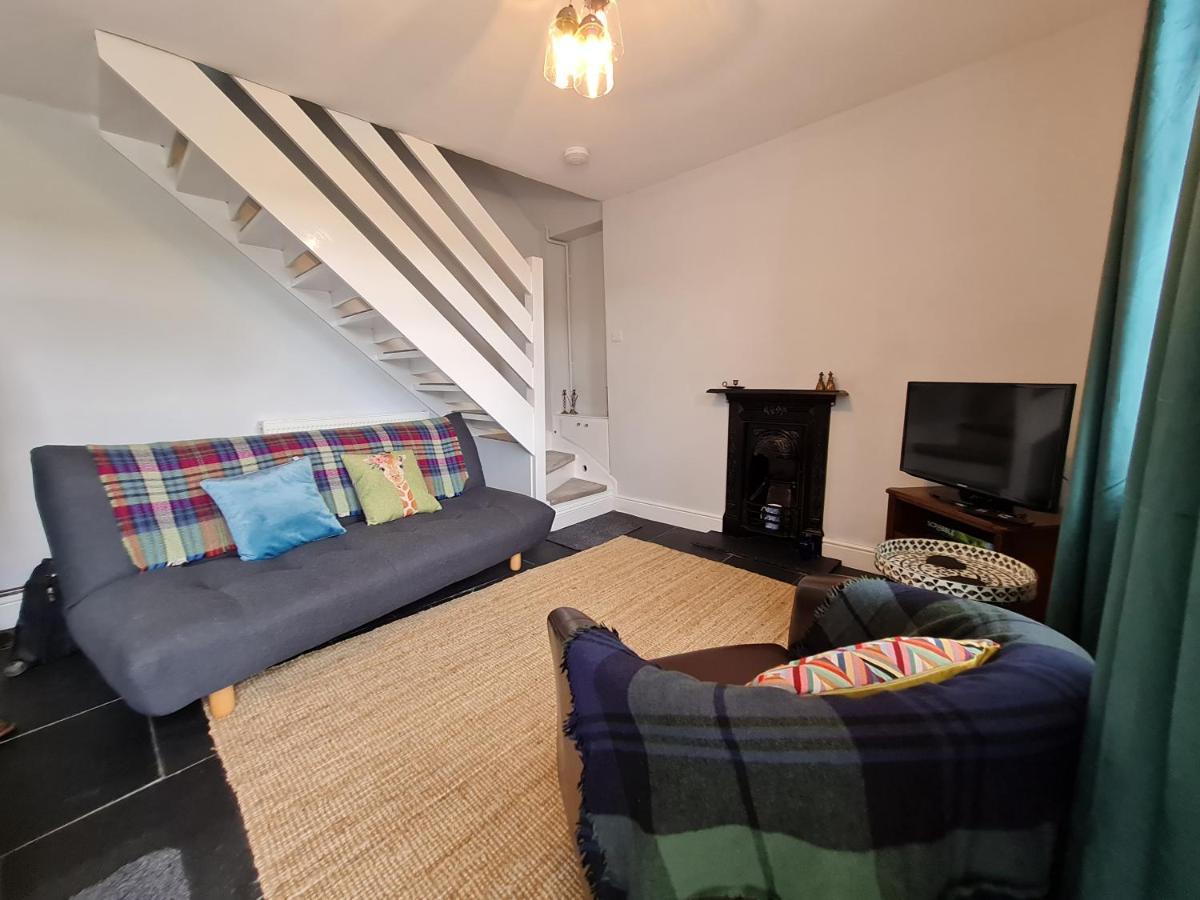 Picturesque 2 Bedroom Miners Cottage Near Bike Park Wales & Brecon Beacons Merthyr Tydfil Exterior foto
